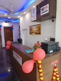 Hotel NP International - Near Govindpuri Metro - New Delhi - 4