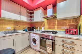 Edinburgh Central Drumdryan Ground Floor ApartHotel - Edinburgh - 7