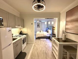 Fireflies In NYC, Cozy, Private & New - Union City - 9