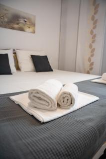 Sunset B Apartment with Private Jacuzzi - 1