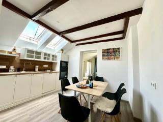 New sunny 3-room apartment with parking and air conditioning - 7