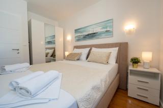Apartment Funtastic with Private Pool - Novalja - 4