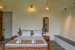 Rajlok Resort - Pune - 4