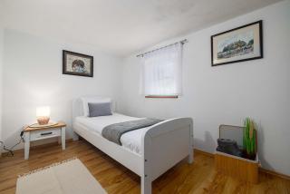 Apartment Katalin Kornić - Kornić - 1