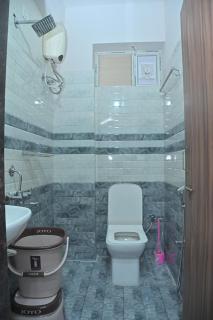 Penthouse 2 BHK Fully Furnished with Amazing City View - 7
