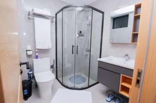 Exquisite 1bedroom at Riara One Residency Apartment,Lavington area Nairobi with heated pool, gym, Malls Kids Play area,top views,near CBD - Nairobi - 4