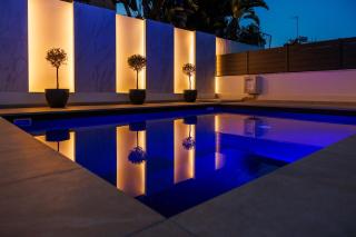 Cozy Breeze - New Villa with Pool & BBQ, 15' drive from Larnaca Airport - Alethriko - 0