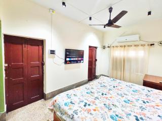 2 rooms appartment with balcony and kitchen - Calcutta - 0