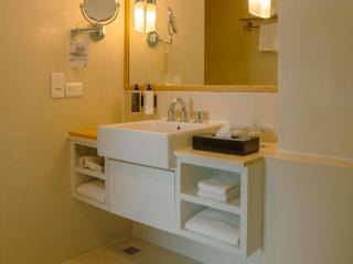 Novotel Hyderabad Airport - Hyderabad - 4