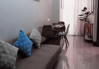 Luxury Escape at Fame Residences - Manila - 7