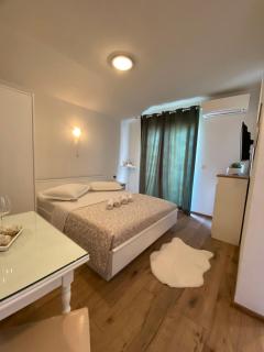 Green house - Makarska - 8