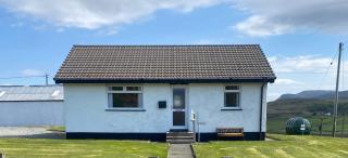 Almondbank Cottage - 2 Bedrooms, 8 miles from Portree - Skeabost - 9