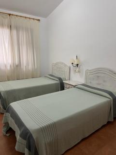 Apartamentos LLorca - Platja de l’Almadrava - 1