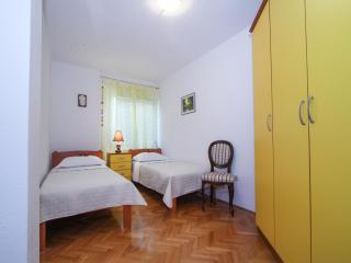 Boutique Apartment with Garden in Trogir - Trogir - 4