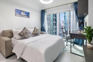 Luxury JLT 1BR Lakeview 5 min Metro & Marina - 1