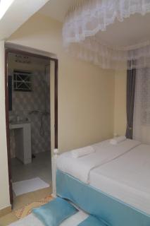 Beautiful Spaces 3 bedroomed bungalow - Kira - 3