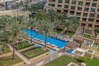 Free housekeeping visits during your stay - StayShort - Superb 3BR in Palm Jumeirah With Unmatched Views - 7