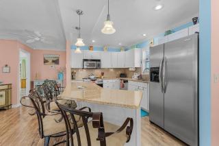 140 Barefoot Bungalow- 4BR 2BA with Heated Pool! home - 0