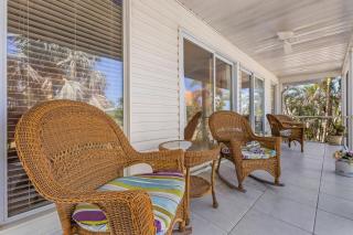 140 Barefoot Bungalow- 4BR 2BA with Heated Pool! home - Fort Myers Beach - 7