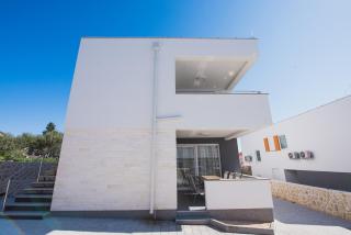 Holiday home Tomana B with Jacuzzi - Novalja - 4