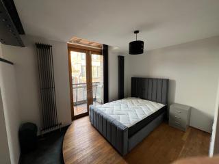 City-Centre 1-Bed Apt with Balcony - Steps from Nightlife - Liverpool - 7