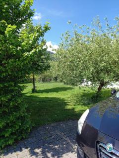 FLORES, Ferienhaus oder Doppelzimmer, im Grünen, 5 Gehminuten ins Zentrum, Parkplatz, zero emissions - Bad Ischl - 7