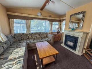 Superb Caravan By The Seaside In Kessingland, Suffolk Ref 90040Sg - Benacre - 1