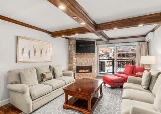 2 Bedroom Premier Vacation Rental In Downtown Aspen - Steps From Gondola! - 6