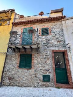 Nel borgo di Capri Leone - Capri Leone - 8