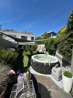 Mooi huis regio Efteling met jacuzzi, 3 slaapkamers en tuin op Z met bbq - Waalwijk - 0