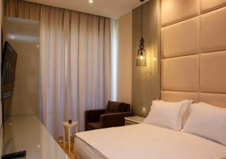 The Empire Suites Inn Near Delhi IGI Airport - Nova Deli - 8
