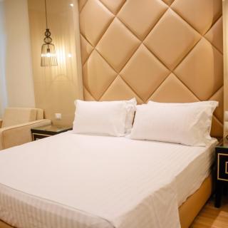 The Empire Suites Inn Near Delhi IGI Airport - Nova Deli - 0