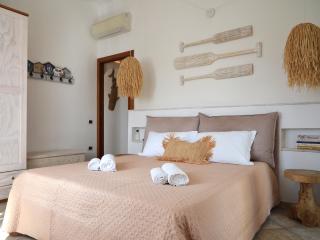 Villa Allegria, romantic luxury 300m from the beach, heated pool, firepit and sauna - Tanaunella - 1