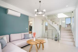 Luxury New Villa Sea Breeze with Private Pool, Jacuzzi and Playroom - Gramvousá - 4