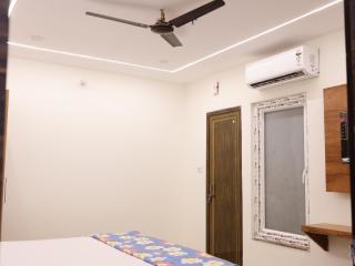 Hotel Budget Inn - 1