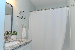 Coastal Cottage 1/2 mile from Covington Square - Covington - 7