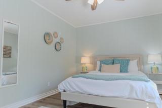 Coastal Cottage 1/2 mile from Covington Square - Covington - 4