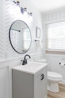 Blue Bungalow w/ Free Golf Cart 1/2 mi from Square - 9