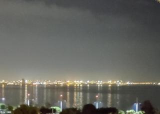 Seafront Apartment - Sleeps 13 - Parking - Balcony - 7