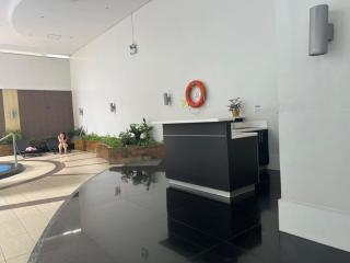 QUITE Euro Luxe 3BR 7 mins walk to high street - 5