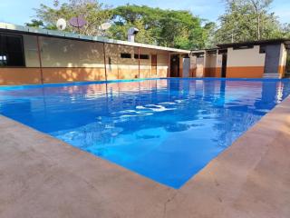 El Cocobolo Food&Rest Room 3 Bed and Breakfast WiFi AC Pkg gratis - Liberia - 3