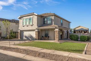 Spacious Entire Home 4B & 2.5B in Avondale Arizona - Avondale - 4