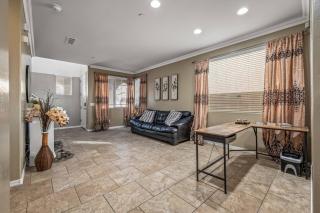 Entire Home in Avondale Arizona, 3BR & 2.5BR - Avondale - 4