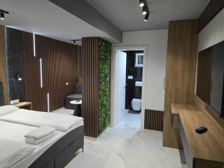 Hotel Villa Nadin - 1