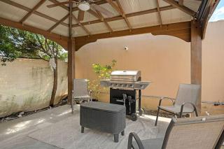 Family Home With Pool Near to The Airport and Solar Panel - 3