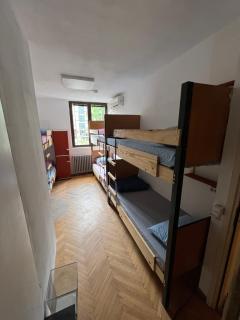 Chillton hostel - Belgrado - 3