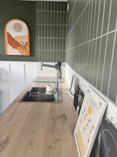 Studio La Petite Oasis- Idéal couple - calme - balcon sud - lumineux - 10min du centre & plage - proche Centre Juno Beach - wifi - Courseulles-sur-Mer - 3