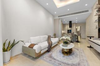 Resort Style 2BR Pool Access Private Beach - 6