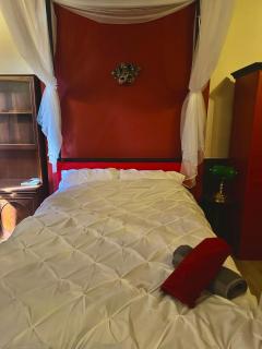 Private Modern 2 Bedroom Home with Lounge and Kitchen - Rochdale - 1