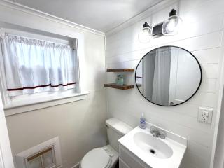 Cottage 8-9 - Stand Alone 2 Bedroom / 2 Bath - Wolfeboro - 5